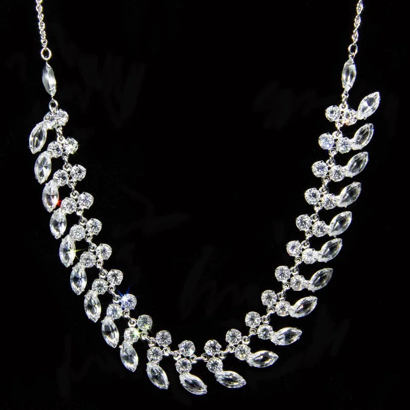 1928 Jewelry True Vintage Vintage Austrian Crystal Collar Necklace 15"