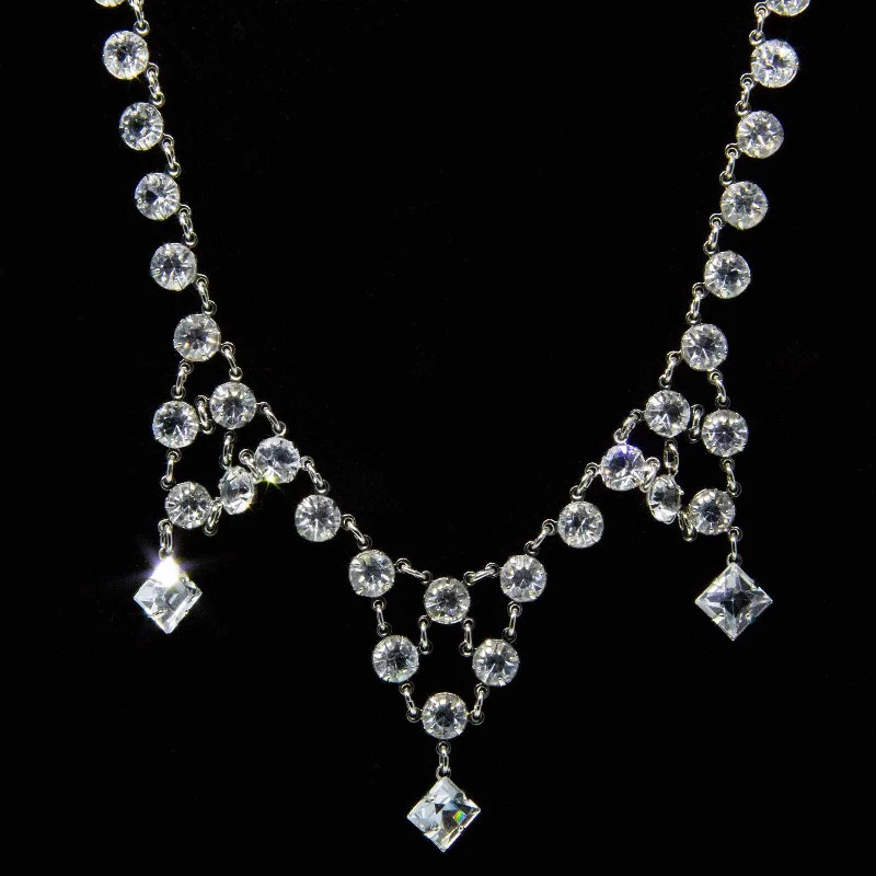 1928 Jewelry Vintage Austrian Crystal Drop Necklace 14"