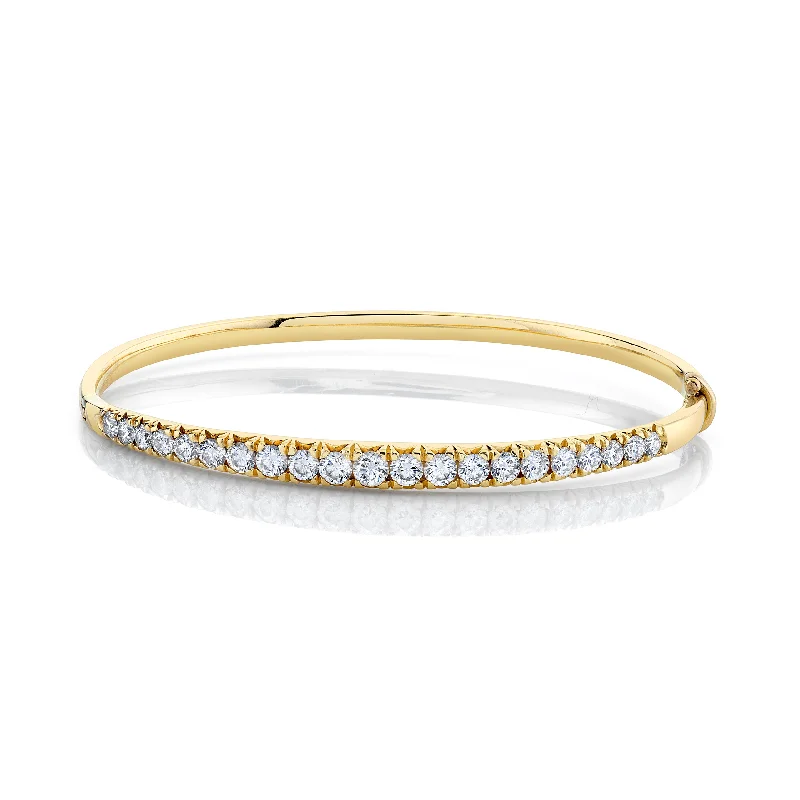 French Pavé Graduated Diamond Bracelet